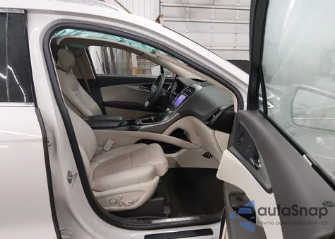 2020 Lincoln Nautilus Reserve z USA, uszkodzony, nr VIN 2LMPJ8KP9LBL02734